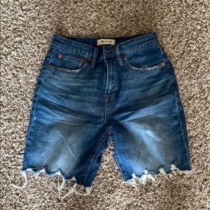 Madewell mid length shorts